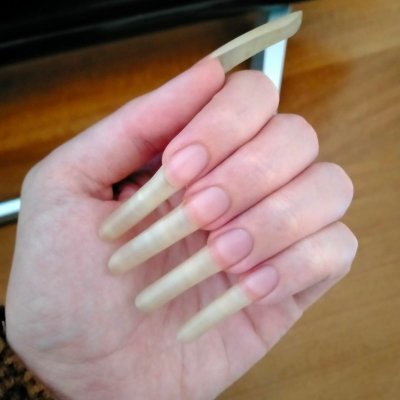 Credit: @long.natural.nails . ~~~~~~~~~~~~~~~~~~~~~~~ These long, natural  and sharp nails belong to @long.natural.nails !! Her nails are... |  Instagram